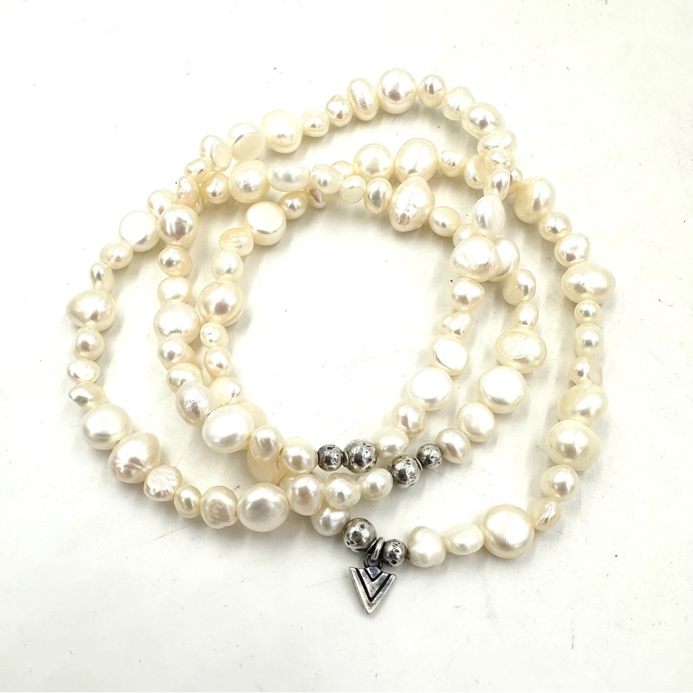 Silpada Goddess Sterling Silver Pearl Stretch Bracelet Three Strands